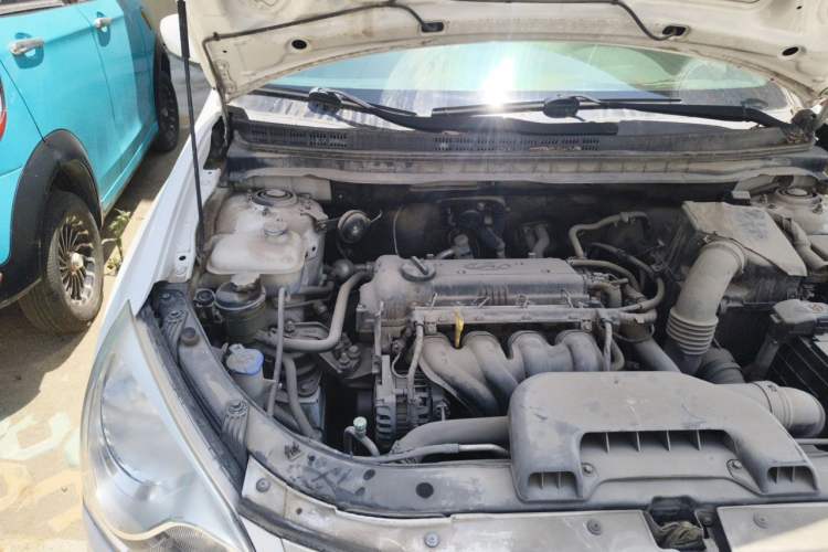 Used Hyundai Celesta 2011 1.6L Manual Comfort Edition Engine Bay Right
