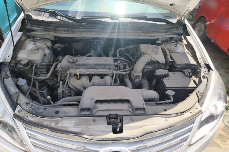 Used Hyundai Celesta 2011 1.6L Manual Comfort Edition Engine Bay