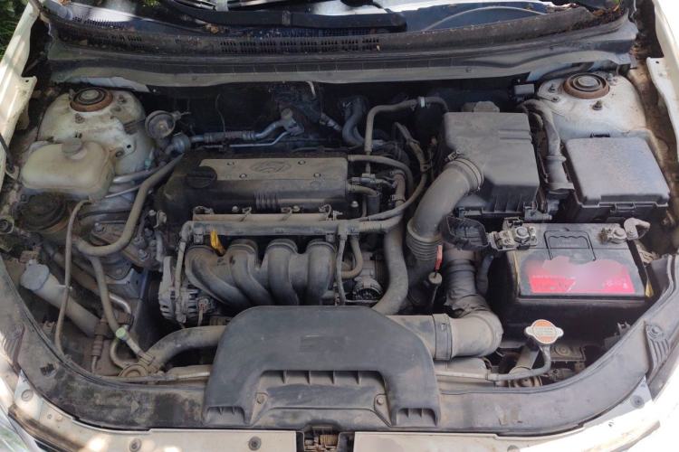 Used Hyundai Celesta 2011 1.6L Automatic Luxury Version Engine Bay