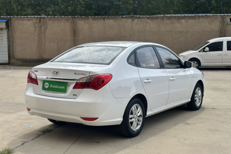 Used Hyundai Celesta 2011 1.6L Automatic Comfort Edition Exterior 4