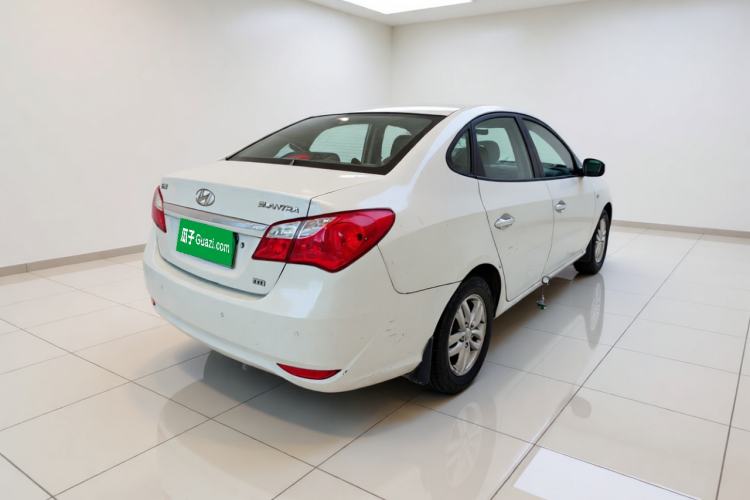 Used Hyundai Celesta 2011 1.6L Automatic Comfort Edition Exterior 5