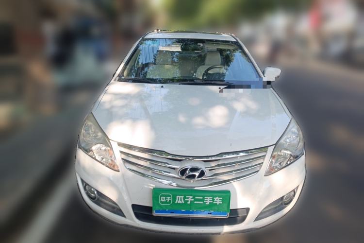 Used Hyundai Celesta 2011 1.6L Manual Luxury Model Front