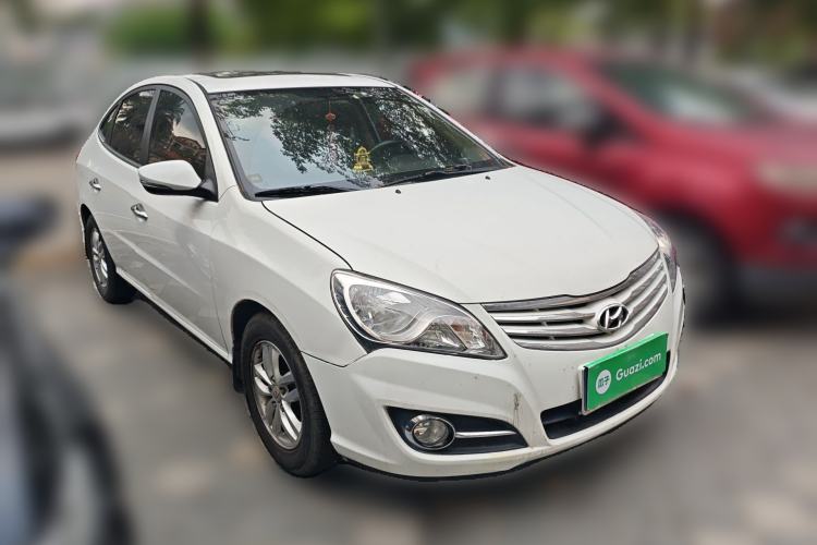 Used Hyundai Celesta 2011 1.6L Manual Luxury Model Front Right 45 Deg