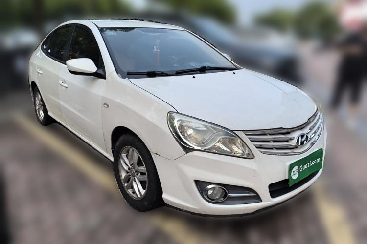 Used Hyundai Celesta 2011 1.6L Manual Comfort Edition Front Right 45 Deg