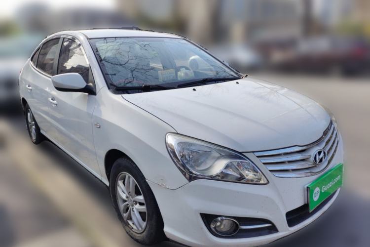 Used Hyundai Celesta 2011 1.6L Manual Luxury Model Front Right 45 Deg