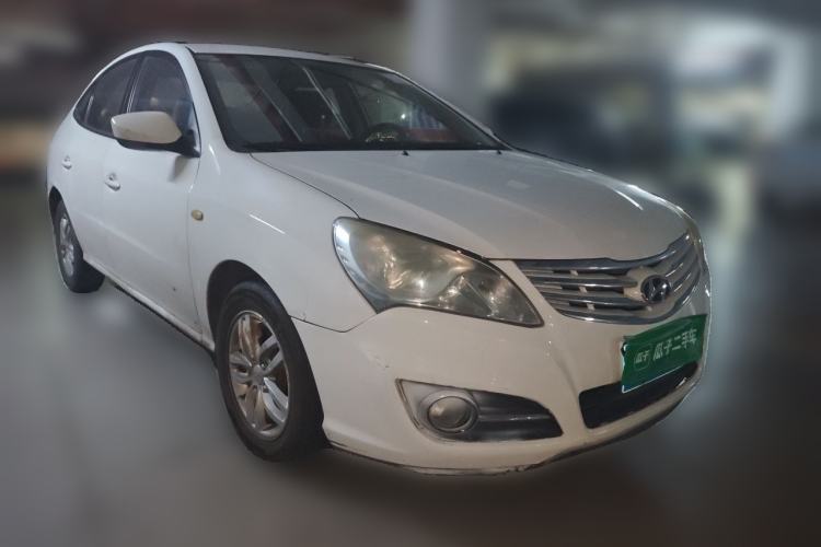 Used Hyundai Celesta 2011 1.6L Manual Comfort Edition Front Right 45 Deg