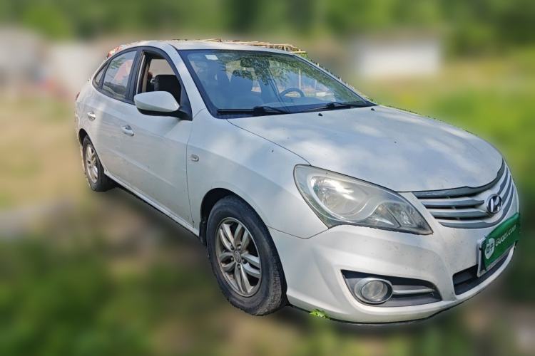 Used Hyundai Celesta 2011 1.6L Manual Comfort Edition Front Right 45 Deg