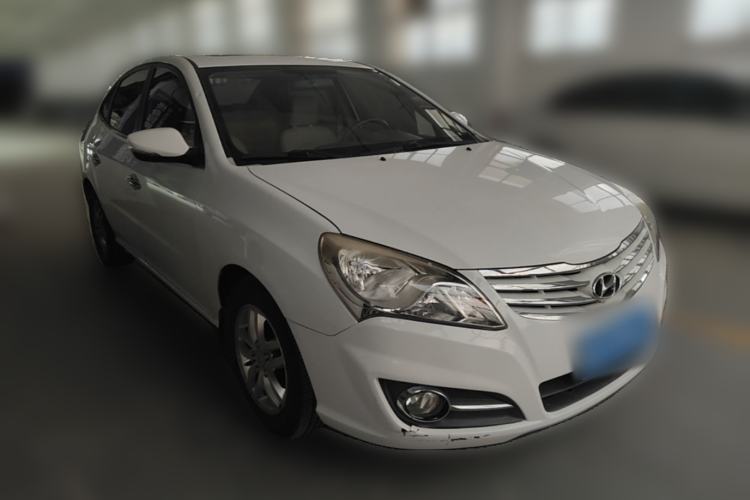 Used Hyundai Celesta 2011 1.6L Automatic Luxury Version Front Right 45 Deg