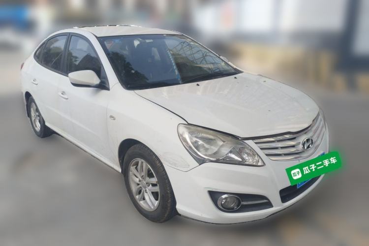 Used Hyundai Celesta 2011 1.6L Manual Comfort Edition Front Right 45 Deg