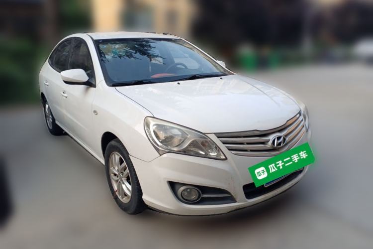 Used Hyundai Celesta 2011 1.6L Manual Comfort Edition Front Right 45 Deg