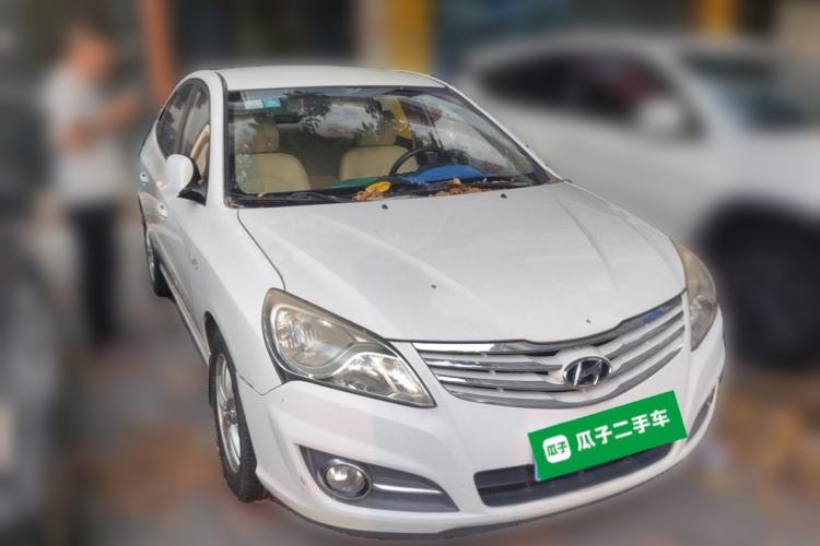 Used Hyundai Celesta 2011 1.6L Automatic Comfort Edition Front Right 45 Deg
