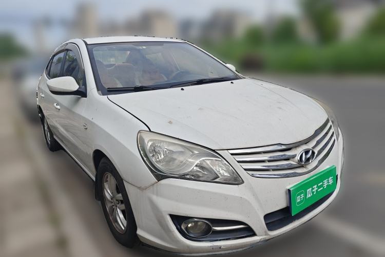 Used Hyundai Celesta 2011 1.6L Manual Comfort Edition Front Right 45 Deg