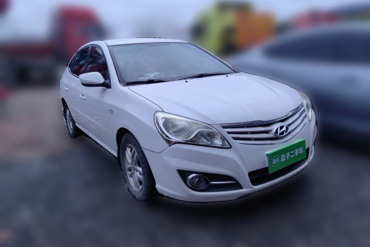Used Hyundai Celesta 2011 1.6L Automatic Comfort Edition Front Right 45 Deg