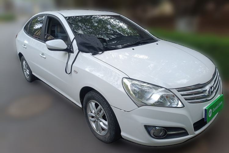 Used Hyundai Celesta 2011 1.6L Manual Comfort Edition Front Right 45 Deg