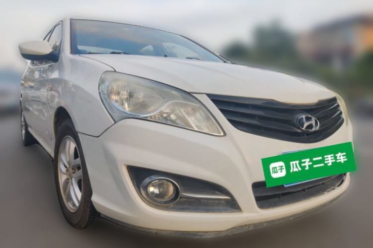 Used Hyundai Celesta 2011 1.6L Automatic Comfort Edition Front Right 45 Deg