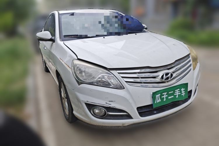 Used Hyundai Celesta 2011 1.6L Manual Luxury Model Front Right 45 Deg