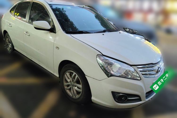 Used Hyundai Celesta 2011 1.6L Automatic Comfort Edition Front Right 45 Deg