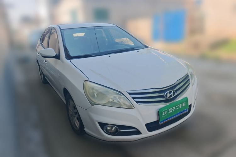 Used Hyundai Celesta 2011 1.6L Manual Comfort Edition Front Right 45 Deg