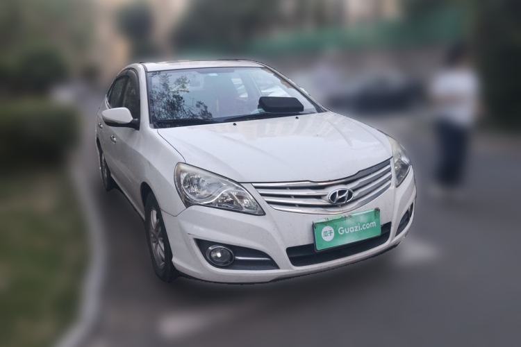 Used Hyundai Celesta 2011 1.6L Manual Luxury Model Front Right 45 Deg