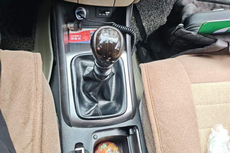 Used Hyundai Celesta 2011 1.6L Manual Luxury Model Gear Lever