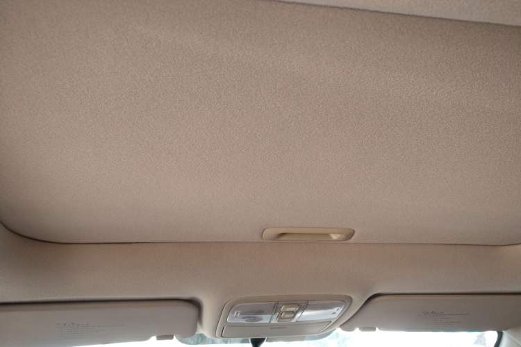 Used Hyundai Celesta 2011 1.6L Automatic Luxury Version Headliner