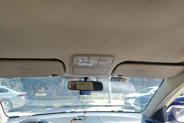 Used Hyundai Celesta 2011 1.6L Automatic Comfort Edition Headliner