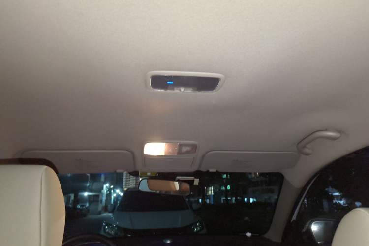 Used Hyundai Celesta 2011 1.6L Automatic Comfort Edition Headliner