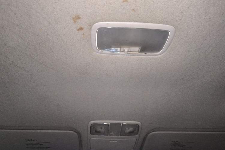 Used Hyundai Celesta 2011 1.6L Automatic Comfort Edition Headliner