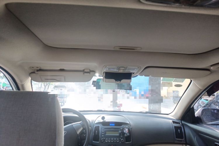 Used Hyundai Celesta 2011 1.6L Manual Luxury Model Headliner