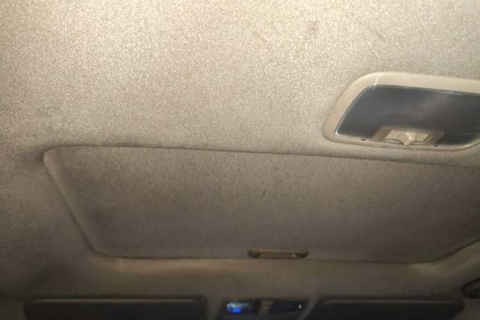Used Hyundai Celesta 2011 1.6L Automatic Luxury Version Headliner