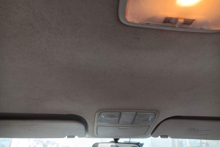 Used Hyundai Celesta 2011 1.6L Automatic Comfort Edition Headliner