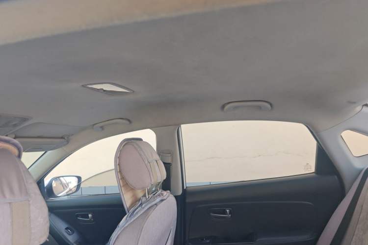 Used Hyundai Celesta 2011 1.6L Manual Comfort Edition Headliner