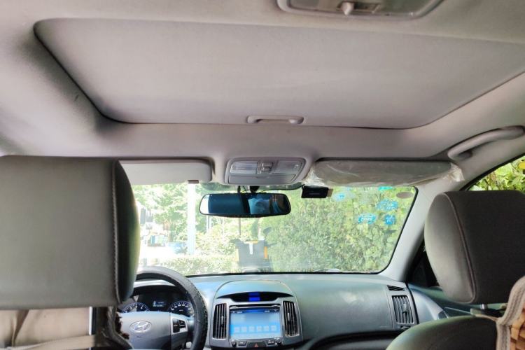 Used Hyundai Celesta 2011 1.6L Automatic Luxury Version Headliner