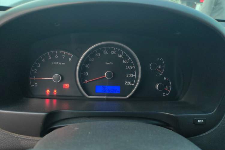 Used Hyundai Celesta 2011 1.6L Manual Comfort Edition Instrument Cluster