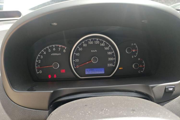 Used Hyundai Celesta 2011 1.6L Automatic Comfort Edition Instrument Cluster