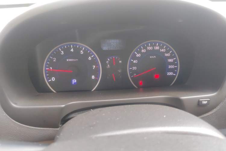 Used Hyundai Celesta 2011 1.6L Automatic Luxury Version Instrument Cluster