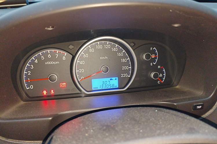 Used Hyundai Celesta 2011 1.6L Manual Luxury Model Instrument Cluster
