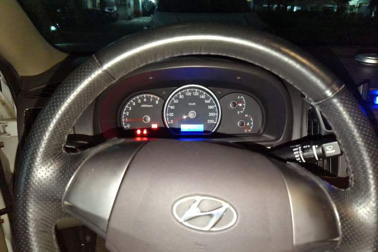 Used Hyundai Celesta 2011 1.6L Automatic Comfort Edition Instrument Cluster