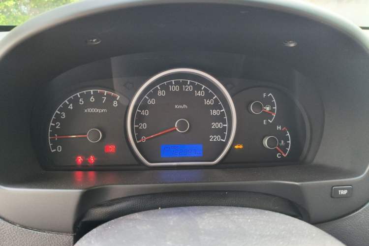 Used Hyundai Celesta 2011 1.6L Automatic Comfort Edition Instrument Cluster