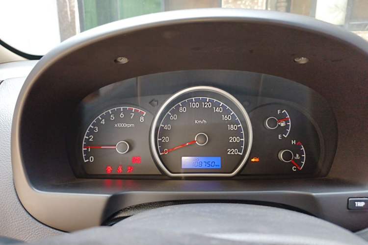 Used Hyundai Celesta 2011 1.6L Automatic Comfort Edition Instrument Cluster