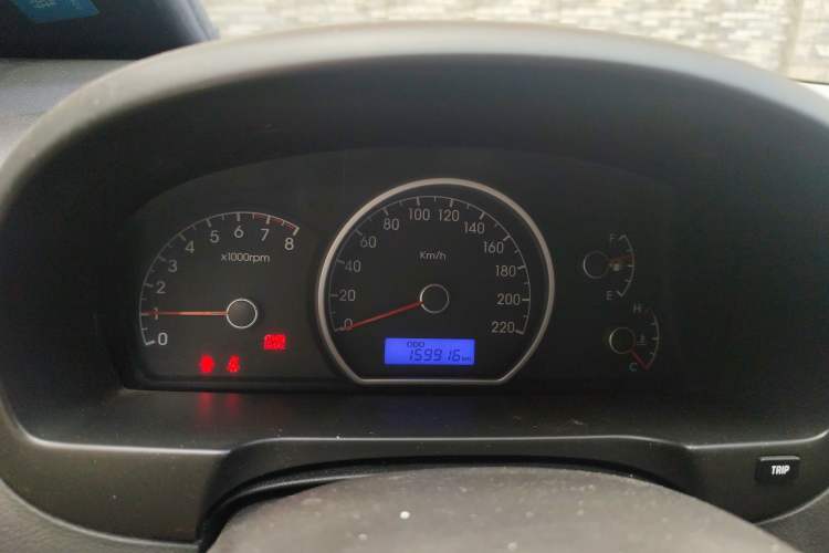 Used Hyundai Celesta 2011 1.6L Manual Comfort Edition Instrument Cluster