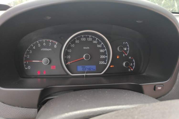 Used Hyundai Celesta 2011 1.6L Manual Comfort Edition Instrument Cluster