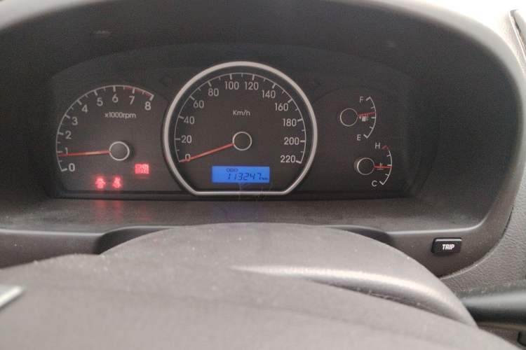 Used Hyundai Celesta 2011 1.6L Manual Comfort Edition Instrument Cluster
