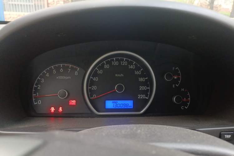 Used Hyundai Celesta 2011 1.6L Manual Comfort Edition Instrument Cluster