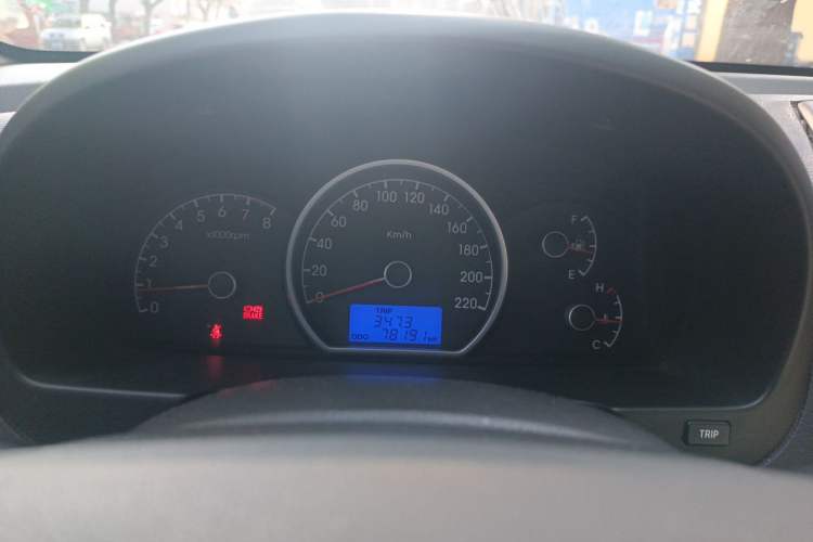 Used Hyundai Celesta 2011 1.6L Manual Luxury Model Instrument Cluster