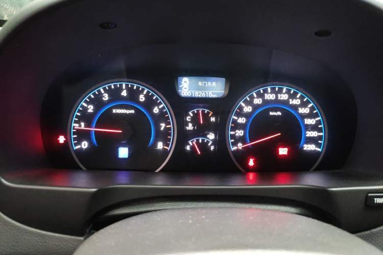 Used Hyundai Celesta 2011 1.6L Automatic Luxury Version Instrument Cluster