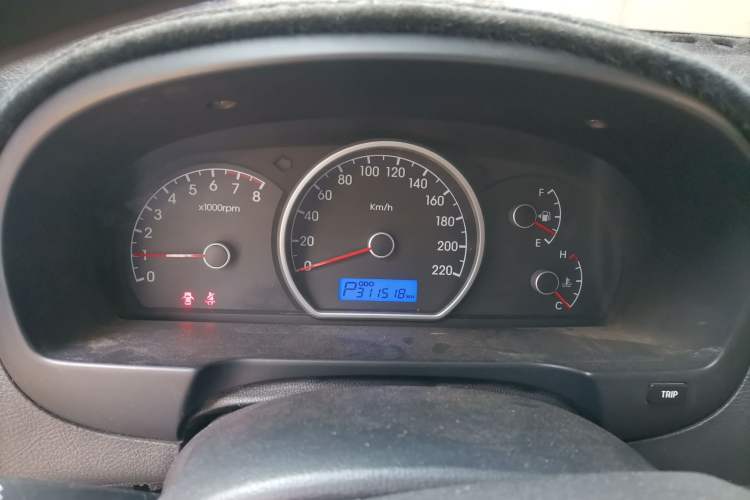 Used Hyundai Celesta 2011 1.6L Automatic Comfort Edition Instrument Cluster