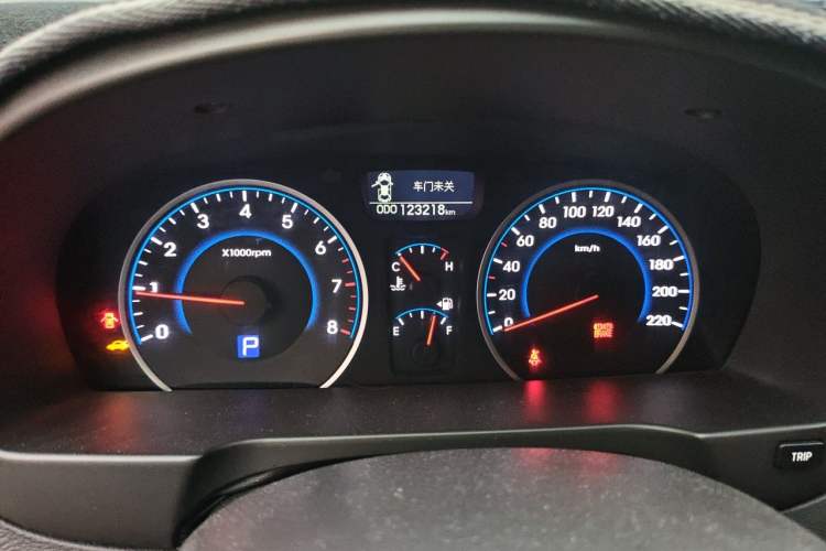 Used Hyundai Celesta 2011 1.6L Automatic Luxury Version Instrument Cluster