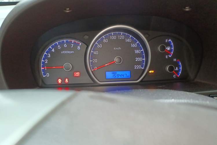 Used Hyundai Celesta 2011 1.6L Manual Comfort Edition Instrument Cluster