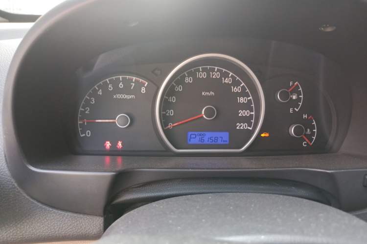 Used Hyundai Celesta 2011 1.6L Automatic Comfort Edition Instrument Cluster
